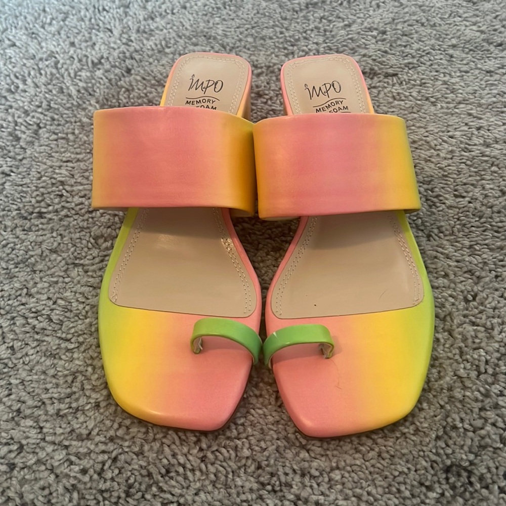 Multicolor sandals